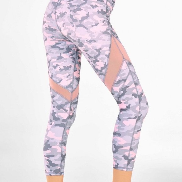 Fabletics Pants - Camo fabletics Fabletics Pants - Camo fabletics
